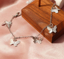 Silver Plated Artificial Stones Anklet – Elegant Foot Jewelry.