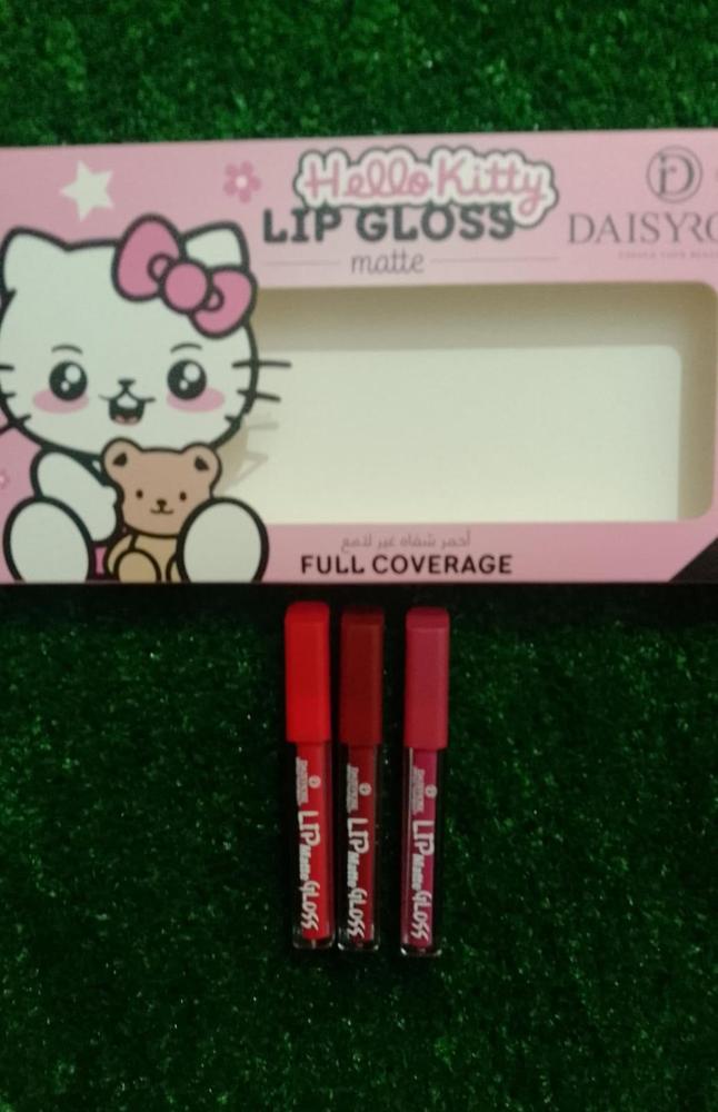 Lip Gloss Pack of 3 with high shine glossy finish in versatile shades