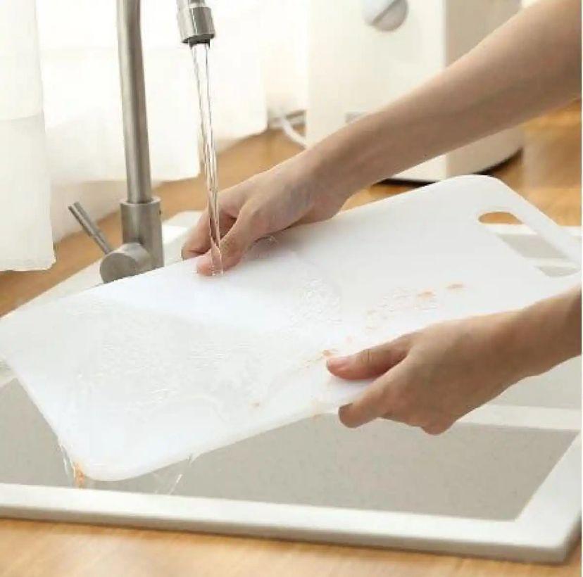 Solid Plastic Chopping/Cutting Board – Durable, Non-Slip & Easy to Clean Luxeloops