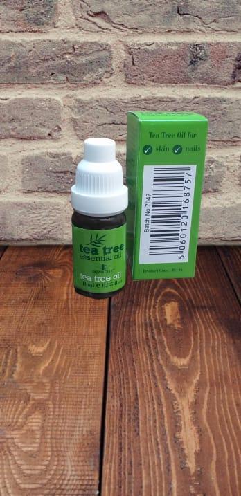Skin Brightening Tea Tree Oil, 10 ml bottle for blemish control and radiant skin